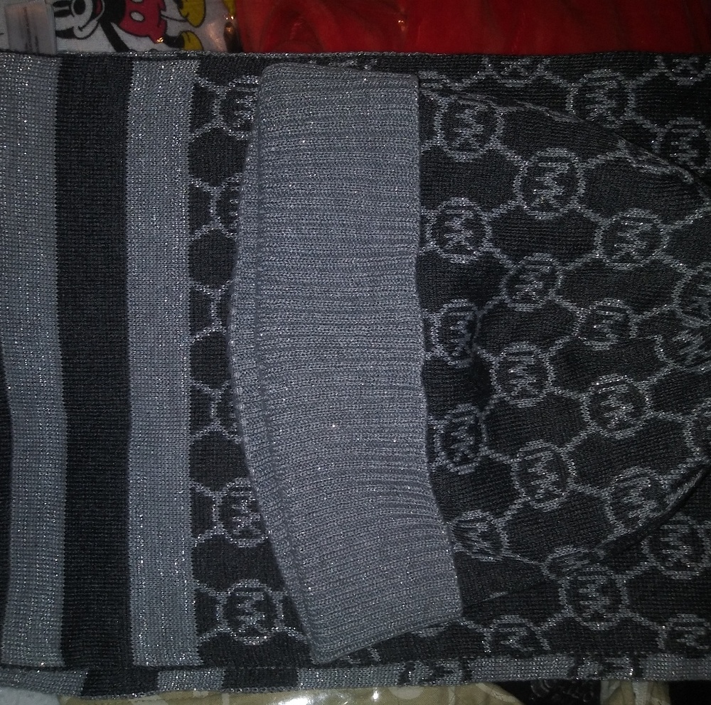 New mk hat n scarf